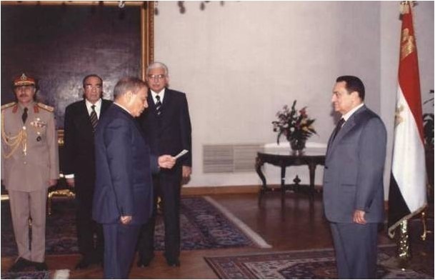 حلف اليمين محافظا للأقصر