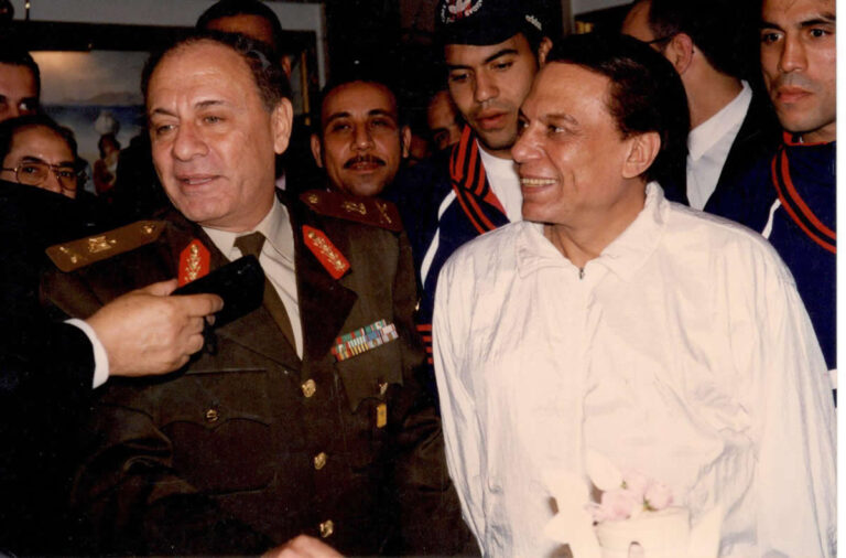 مع عادل امام و المنتخب